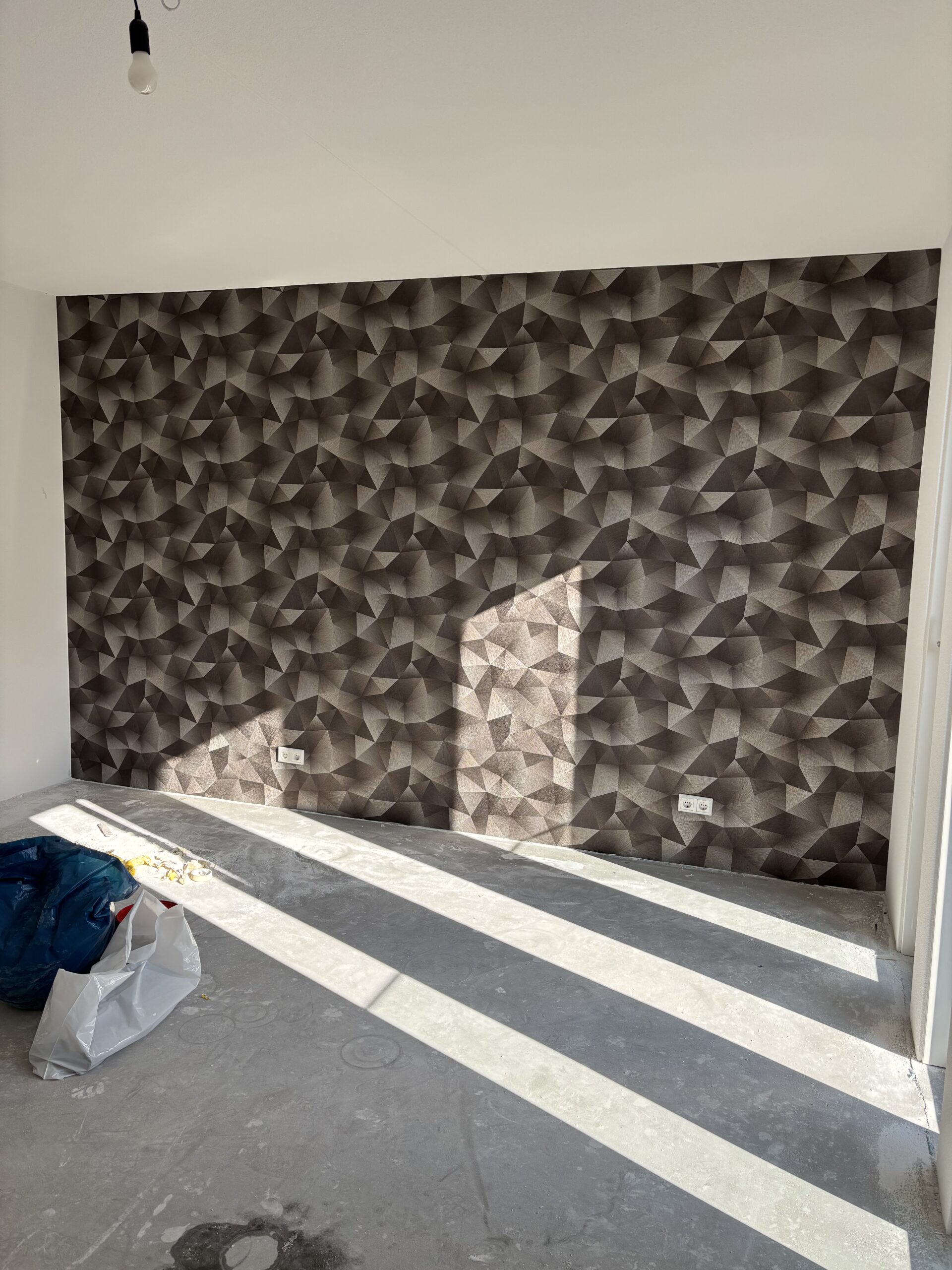 Behangen vliesbehang wand - D.B.A Dienstverlening Apeldoorn