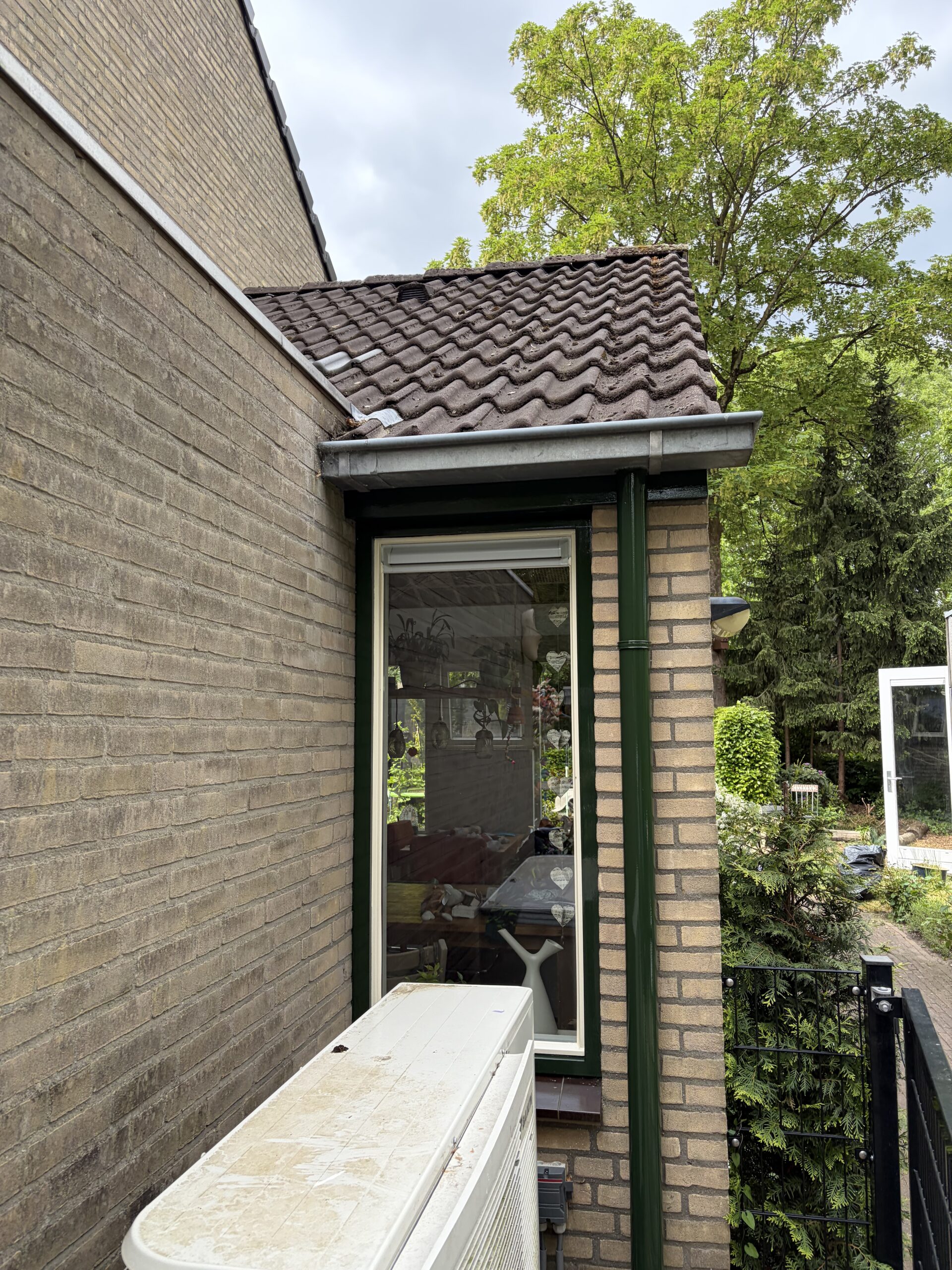 Schilderwerk buiten houtwerk - D.B.A Dienstverlening